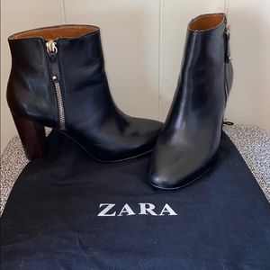 Zara black leather ankle boots with brown heel